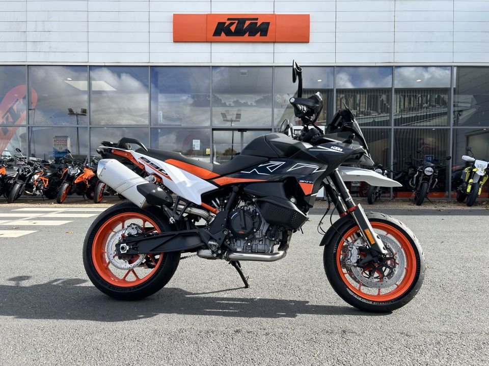 KTM 890 SMT 4