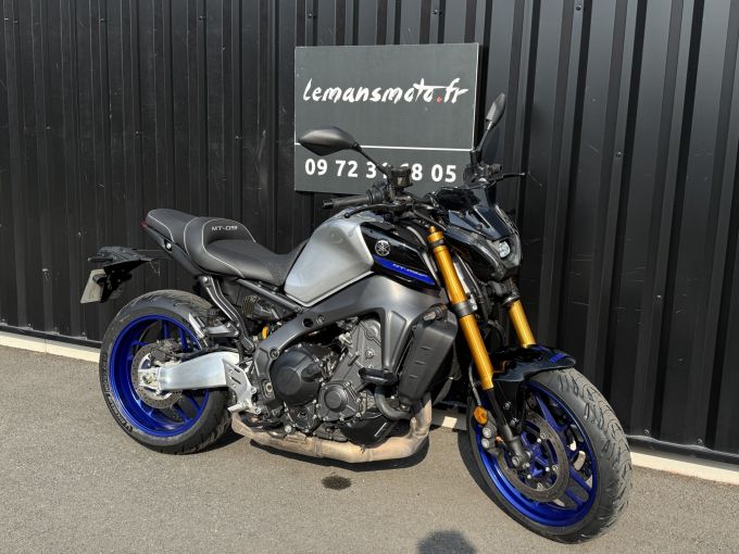 YAMAHA MT-09 SP 4