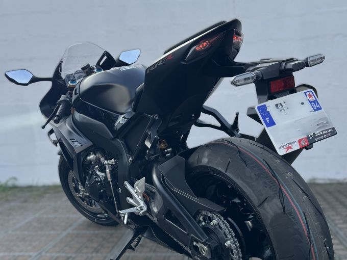 HONDA CBR 1000  RR-R FIREBLADE SP 4