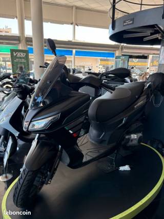 APRILIA SXR 50 - 2025