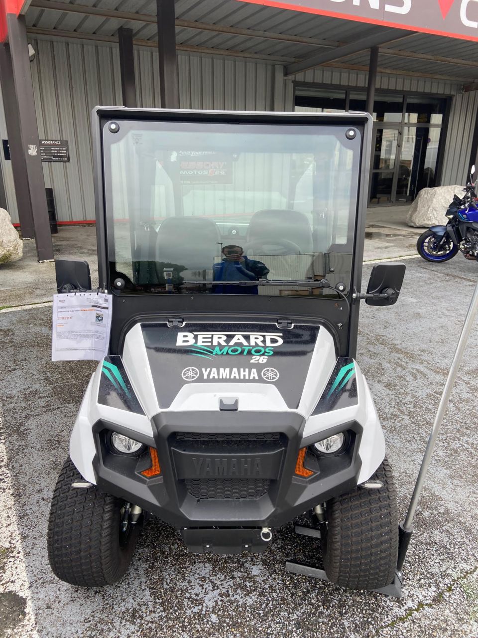 YAMAHA UMX/UMQ ELECTRIQUE 4