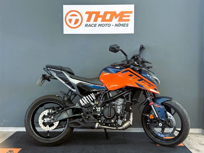 KTM 125 DUKE ABS 4