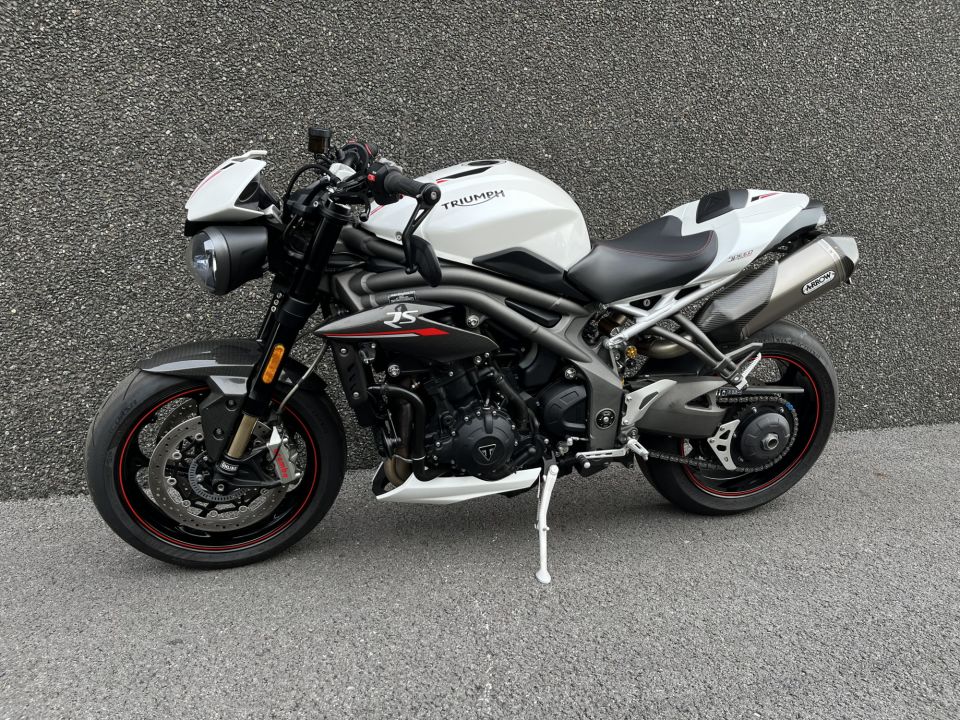 TRIUMPH SPEED TRIPLE 1050 RS 4