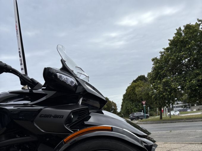CAN-AM SPYDER F3-T LIM 4