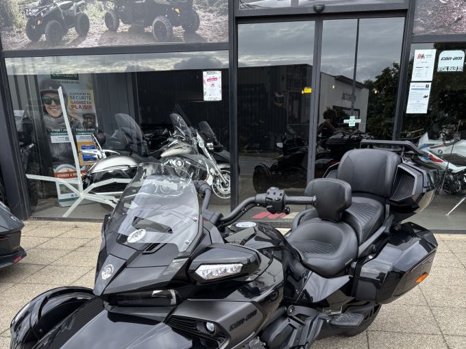 CAN-AM SPYDER F3-T LIM 4