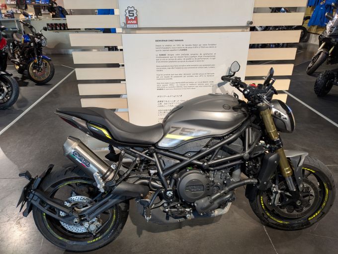 BENELLI 752s 4