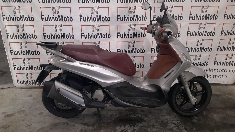 PIAGGIO BEVERLY 350 4