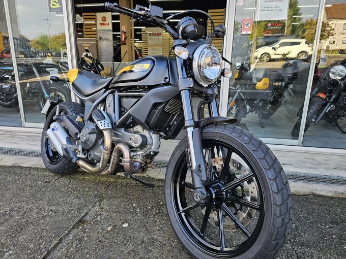 DUCATI SCRAMBLER 4