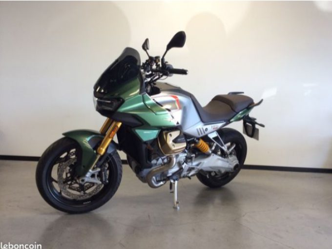 MOTO GUZZI V100  MANDELLO 4