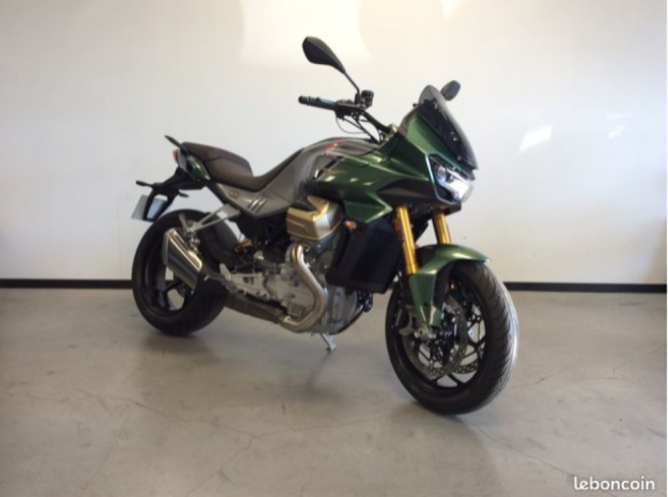 MOTO GUZZI V100  MANDELLO 4