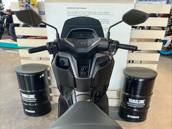 YAMAHA NMAX 125 4