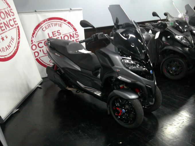 PIAGGIO MP3 400 HPE ABS ASR 4