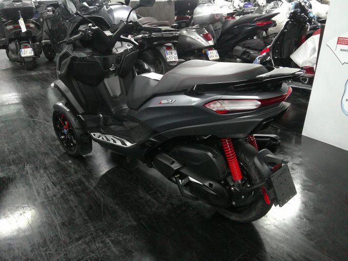 PIAGGIO MP3 400 HPE ABS ASR 4