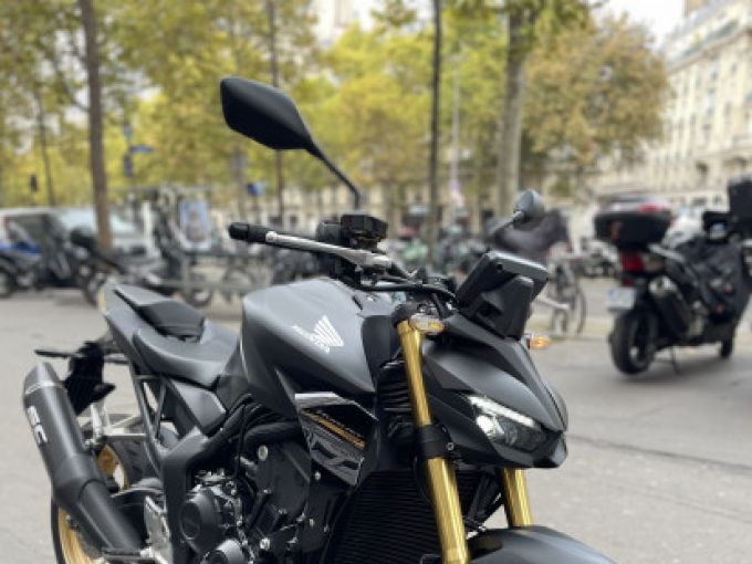 HONDA CB1000 Hornet SP 4