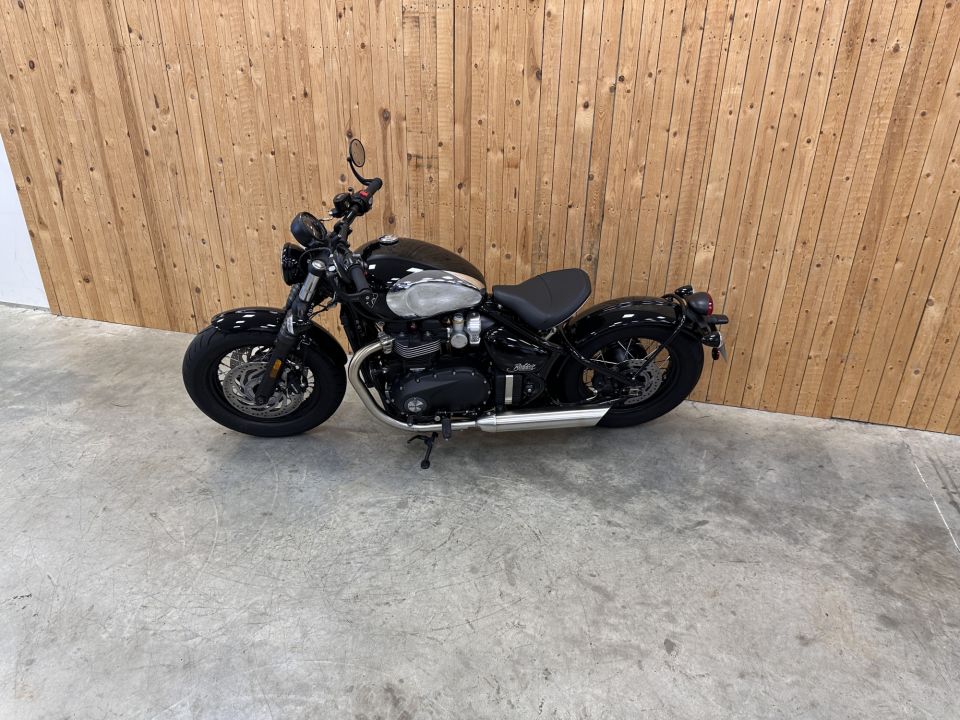 TRIUMPH BOBBER CHROME edition 4