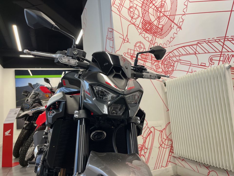 KAWASAKI Z 900 4