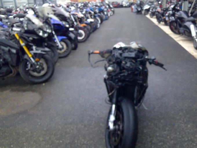 BMW M 1000RR 4
