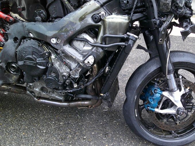 BMW M 1000RR 4