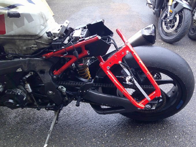 BMW M 1000RR 4