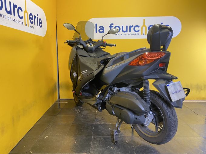 YAMAHA X-MAX 125 TECH MAX 4