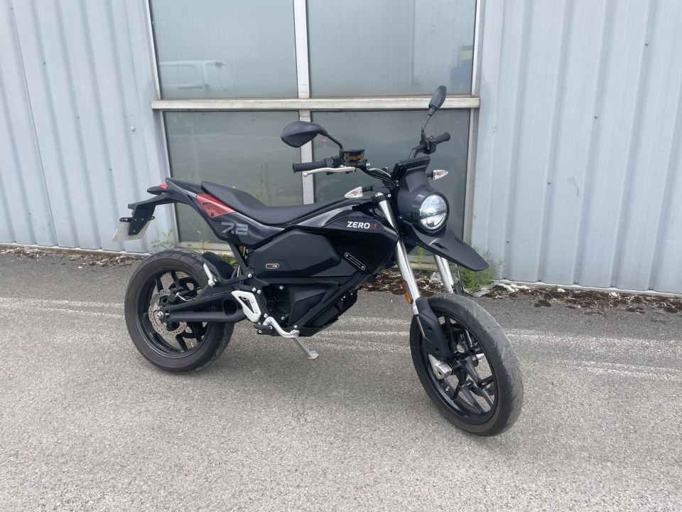 ZERO MOTORCYCLES FXE 7.2 4