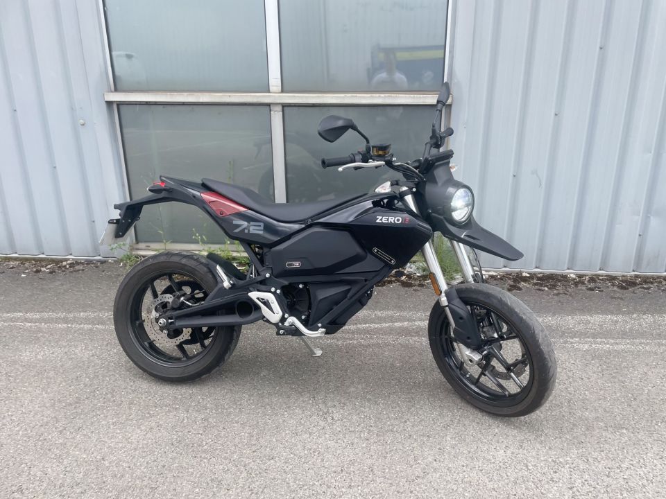 ZERO MOTORCYCLES FXE 7.2 4