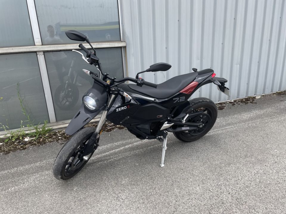 ZERO MOTORCYCLES FXE 7.2 4