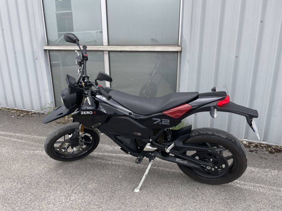 ZERO MOTORCYCLES FXE 7.2 4