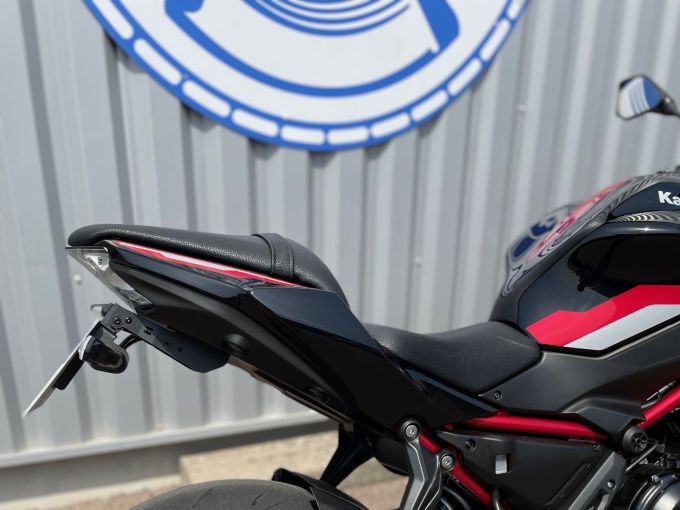 KAWASAKI Z 650 (47.5CV) 4