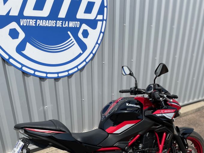 KAWASAKI Z 650 (47.5CV) 4