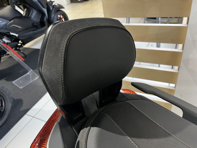 YAMAHA XMAX 125 TECH MAX 4