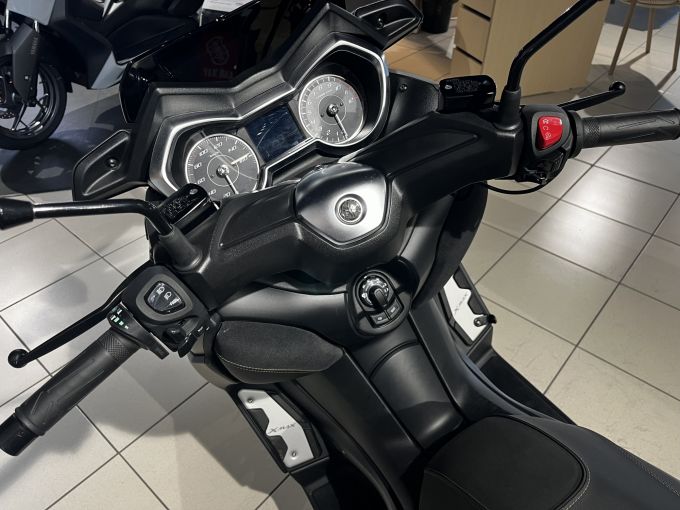 YAMAHA XMAX 125 TECH MAX 4