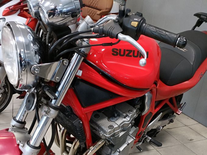 SUZUKI BANDIT 650 N GSF 650 REVISEE 4
