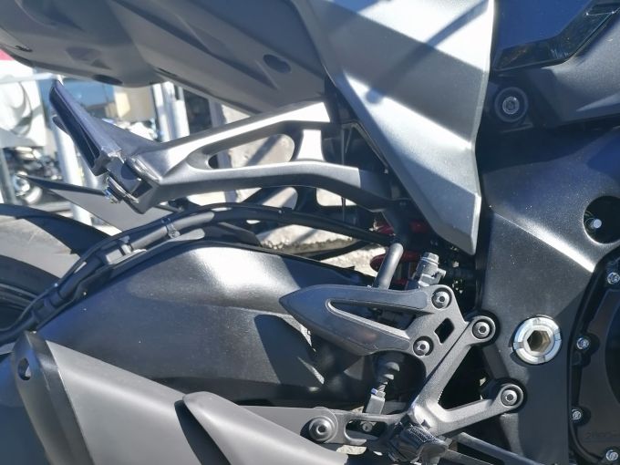 SUZUKI KATANA 1000 4