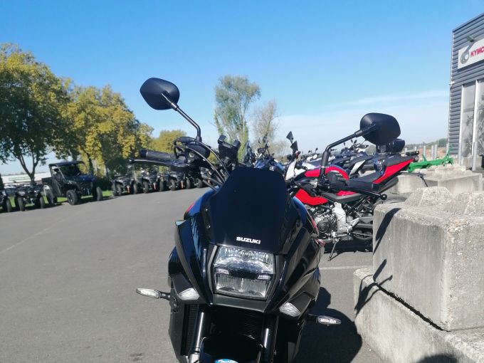 SUZUKI KATANA 1000 4