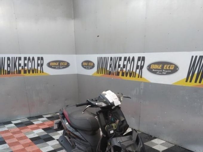 APRILIA SR 125 4