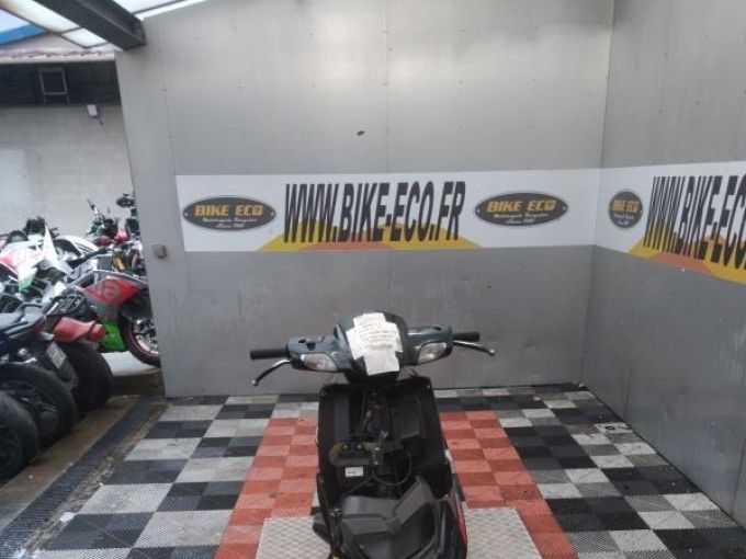 APRILIA SR 125 4