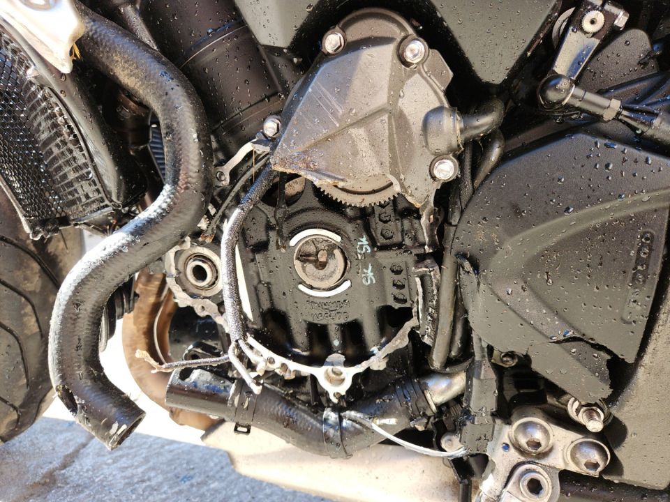 TRIUMPH STREET TRIPLE 765 R 4