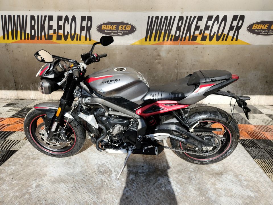 TRIUMPH STREET TRIPLE 765 R 4