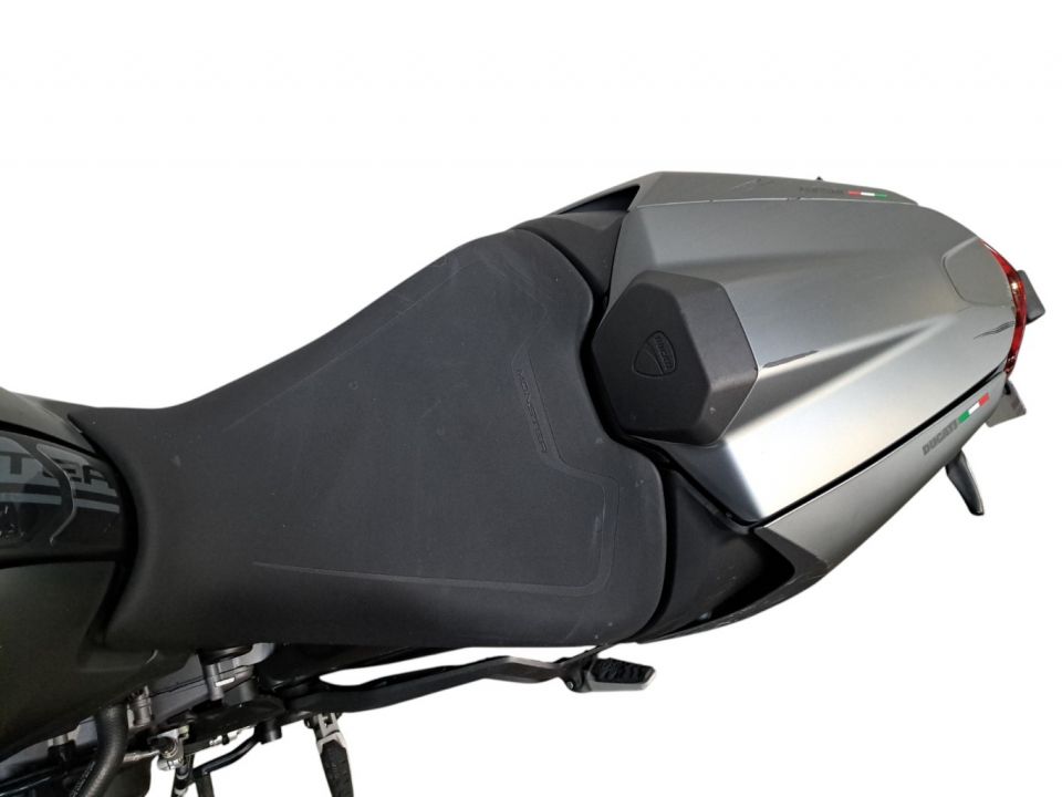 DUCATI MONSTER 900 4