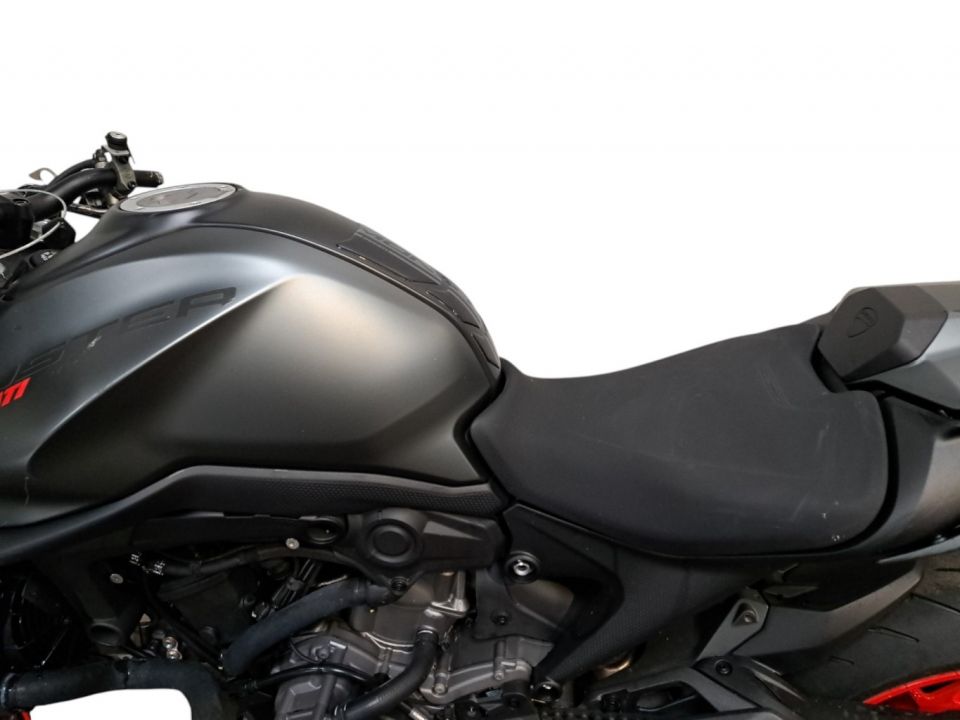 DUCATI MONSTER 900 4