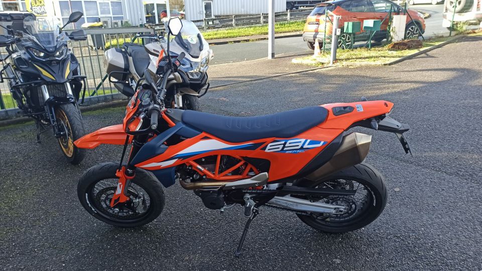 KTM 690 SMC R 4