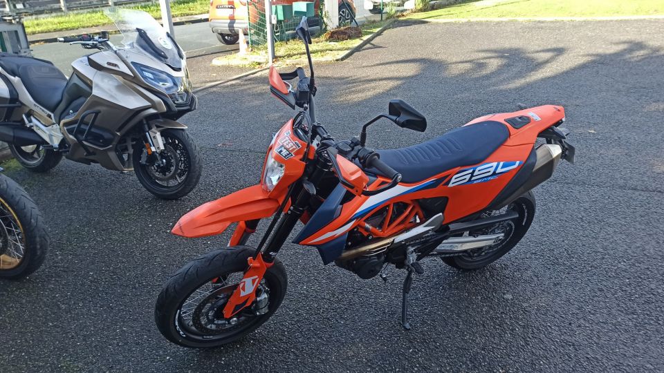 KTM 690 SMC R 4