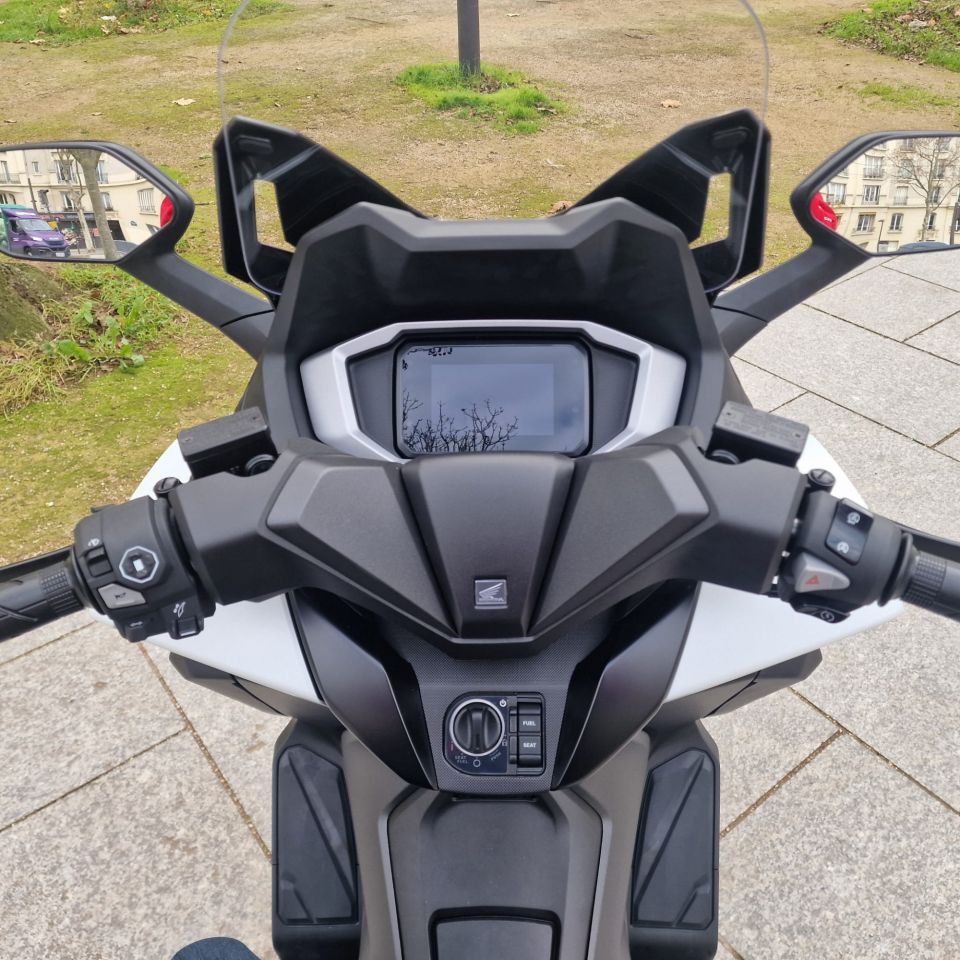 HONDA NSS FORZA 125 4