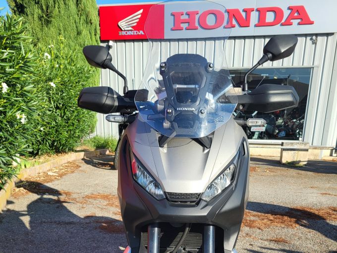 HONDA X-ADV 4