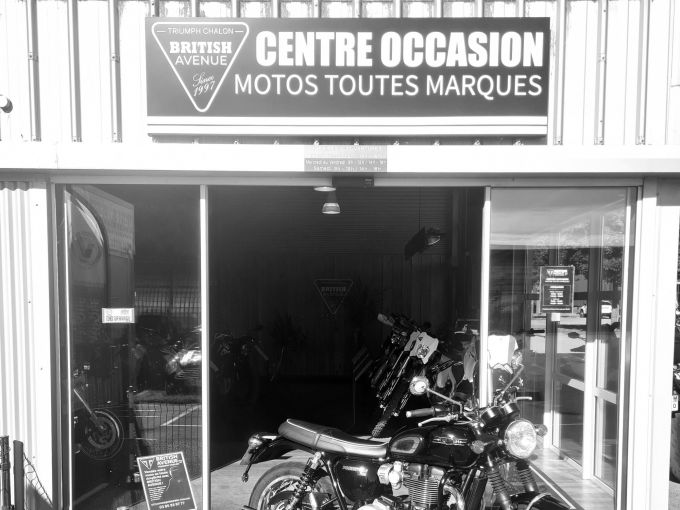 TRIUMPH Bonneville T120 Black 4