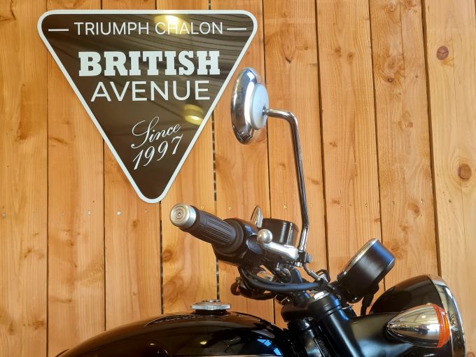 TRIUMPH Bonneville T120 Black 4