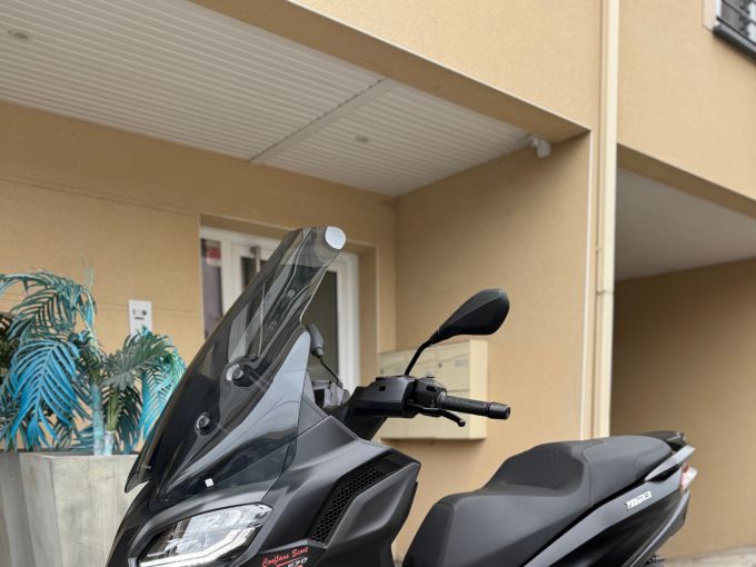 PIAGGIO MP3 530 HPE EXCLUSIVE 4
