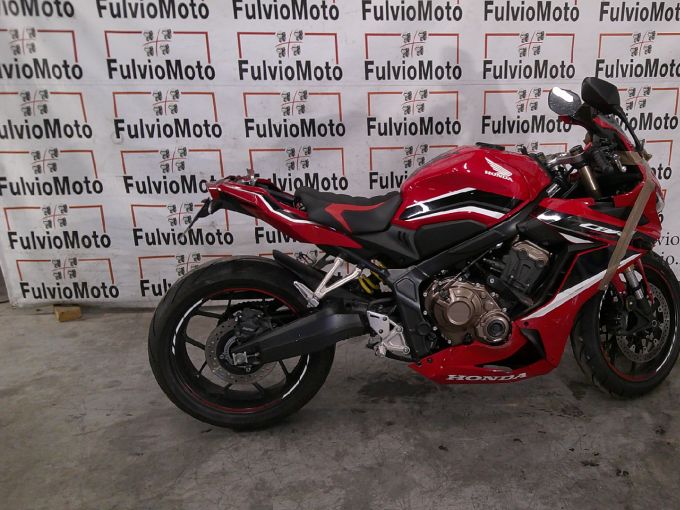 HONDA CBR 650  R 4