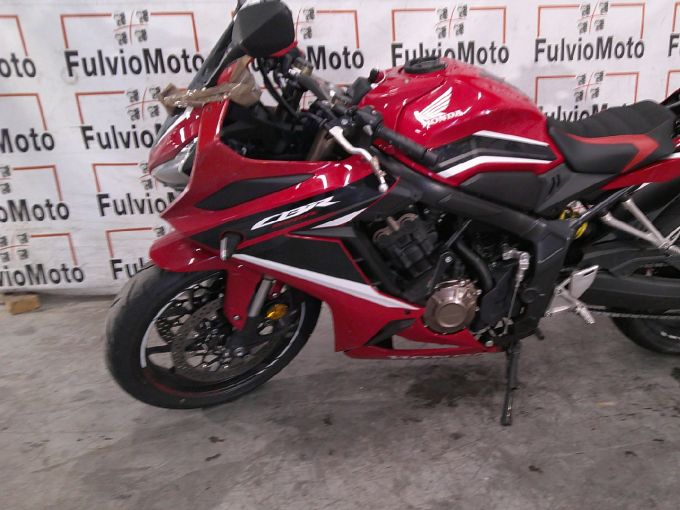 HONDA CBR 650  R 4